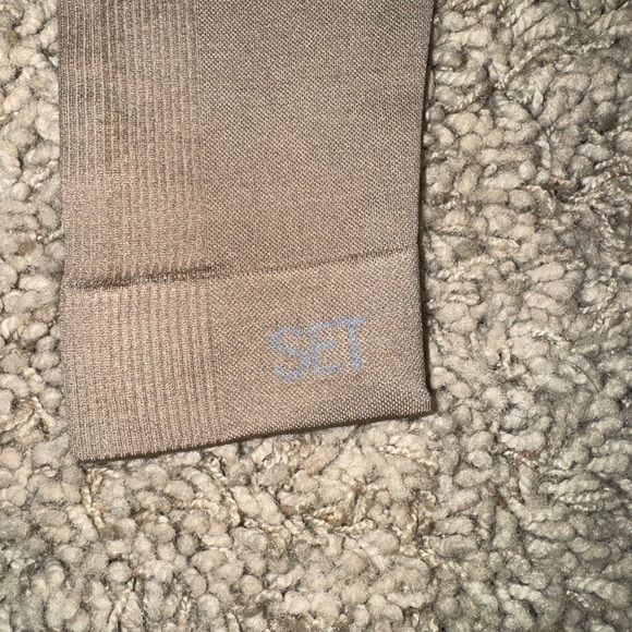 NWT SET Active Taupe Leggings - Picture 10 of 10